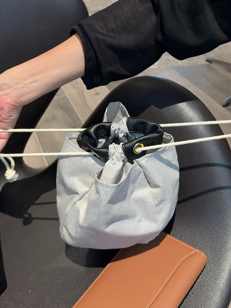 バケット型 本革ショルダーバッグ
